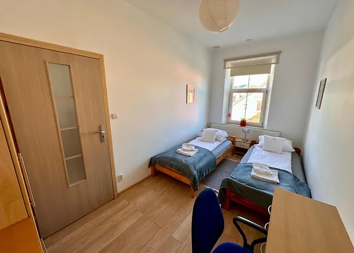 Sloneczny Apartament Blisko Jeziora I Gor